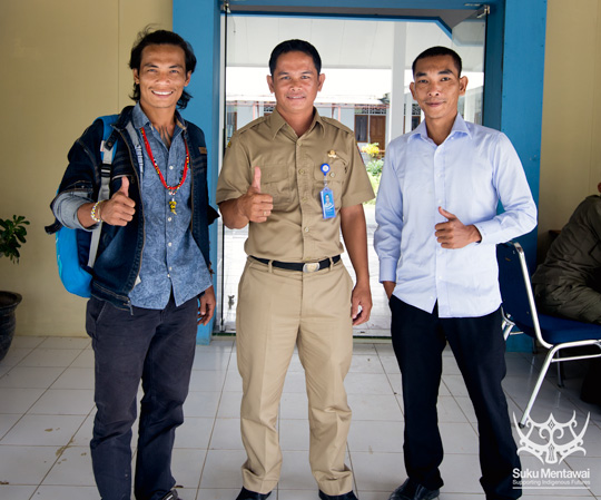 Suku Mentawai Director, Esmat Sakulok, and Manager, August Tonggiat, with Mentawai tourism department deputy, Aban Barnabas Sikaraja